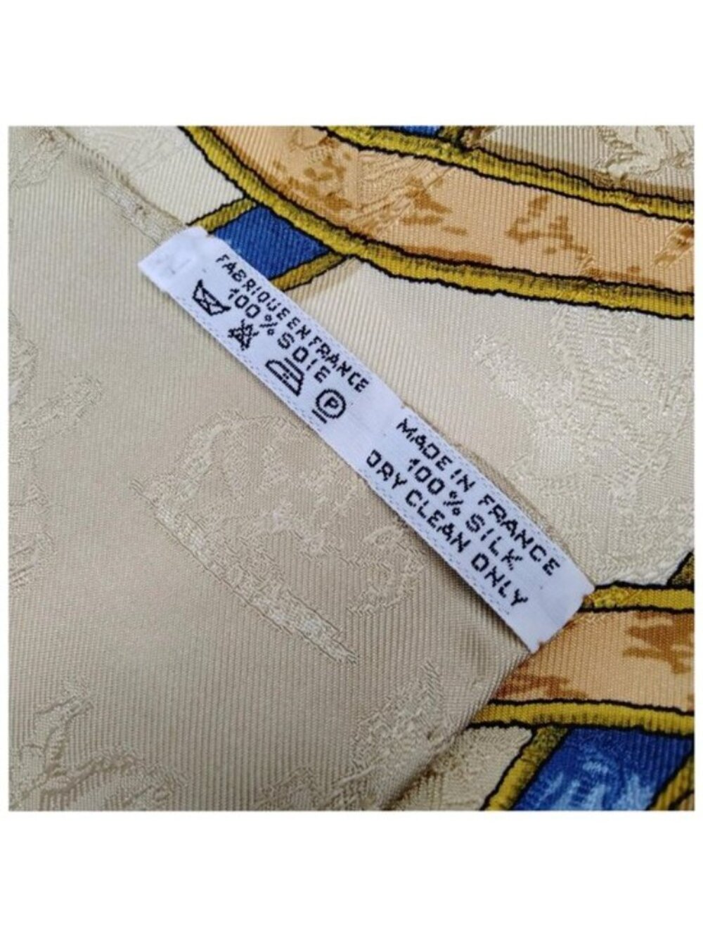 Authentic Hermès L’Instruction du Roy Carré 90 Silk Scarf - Picture 10 of 10